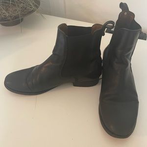 Frye Melissa Chelsea Boot